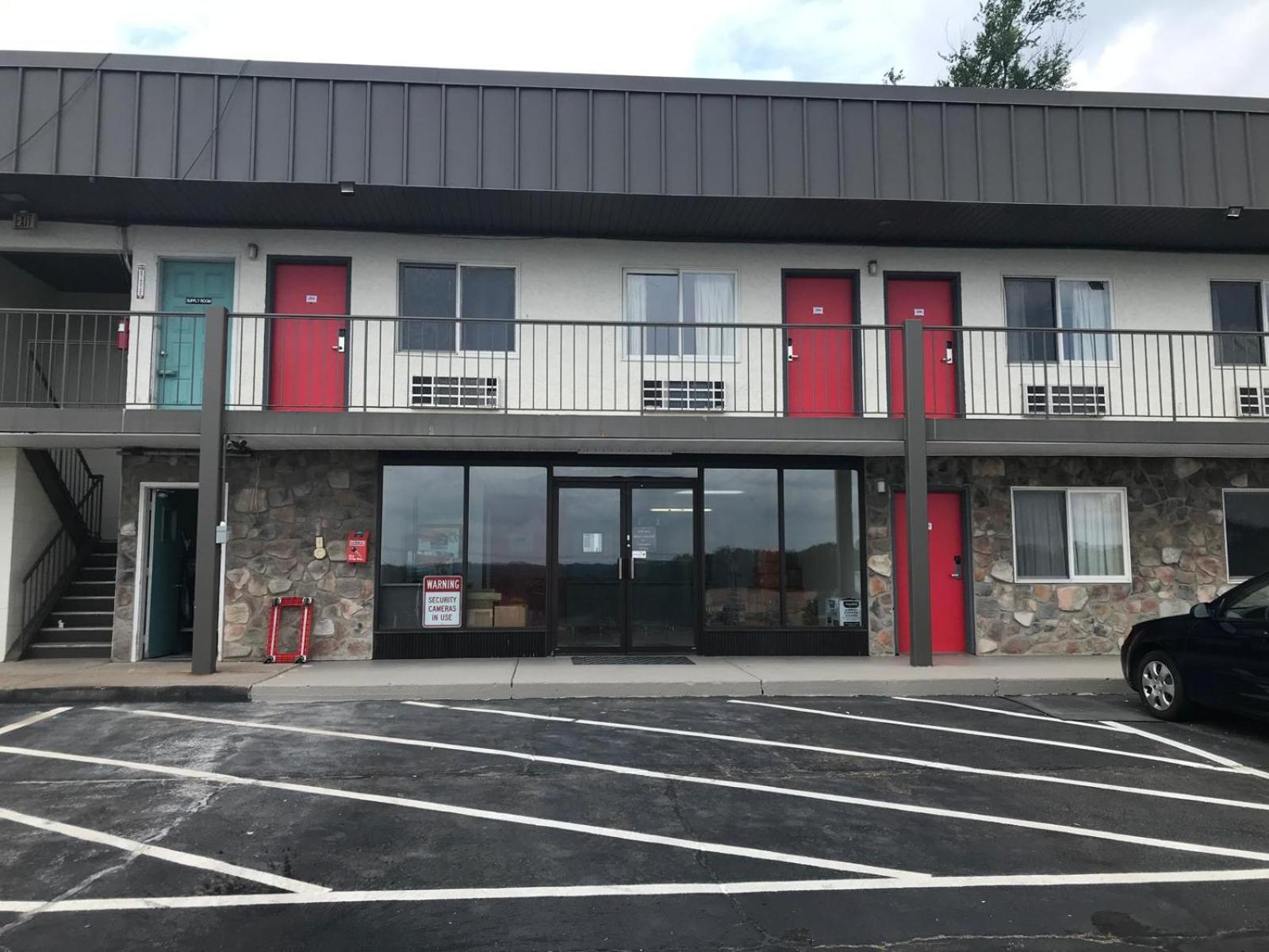 Super 8 By Wyndham Hazleton Exterior foto