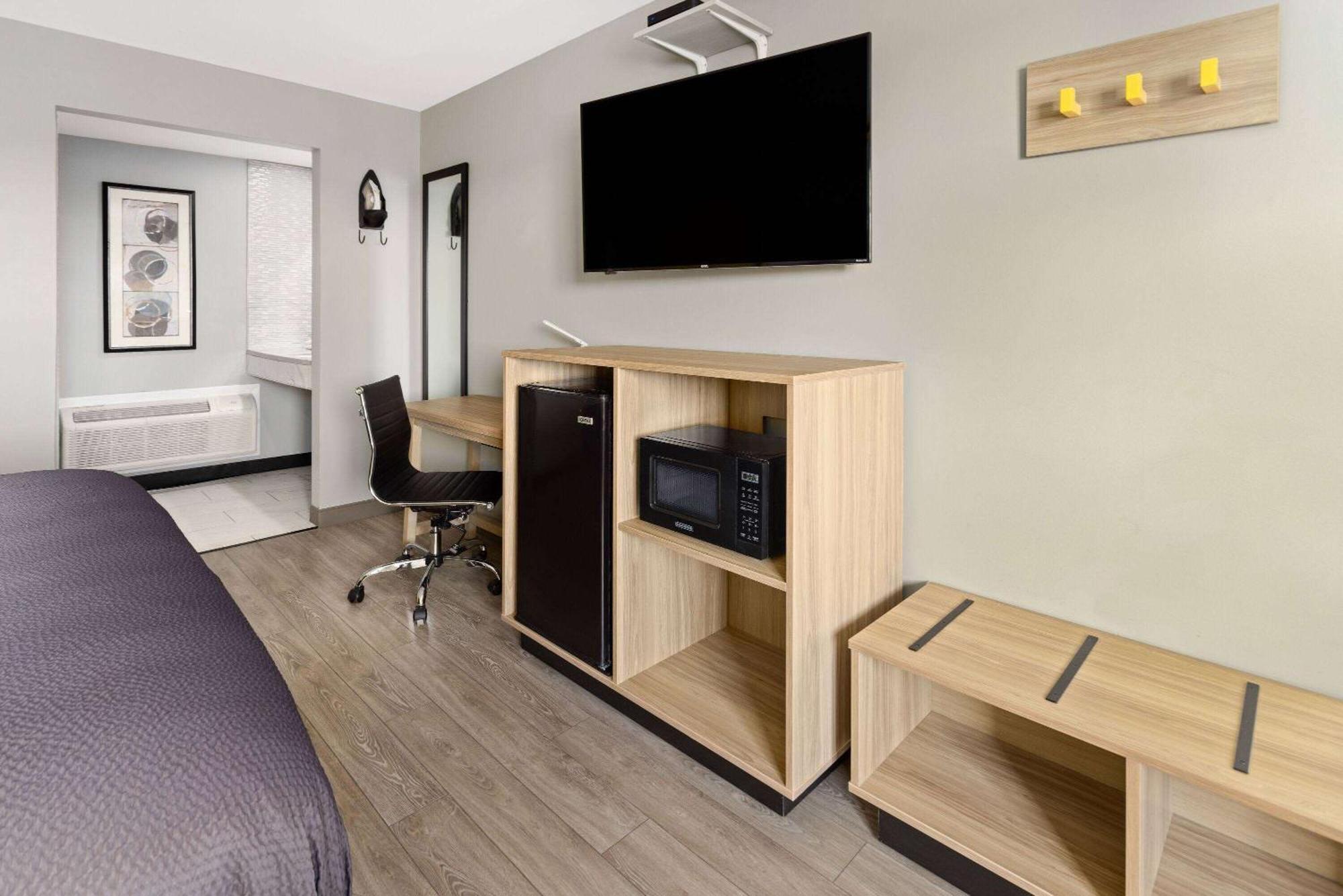 Super 8 By Wyndham Hazleton Exterior foto