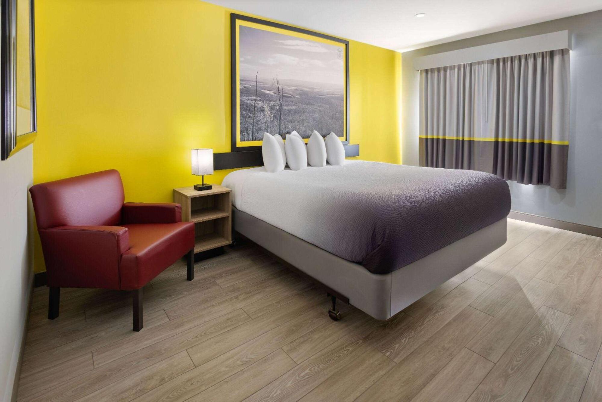 Super 8 By Wyndham Hazleton Exterior foto