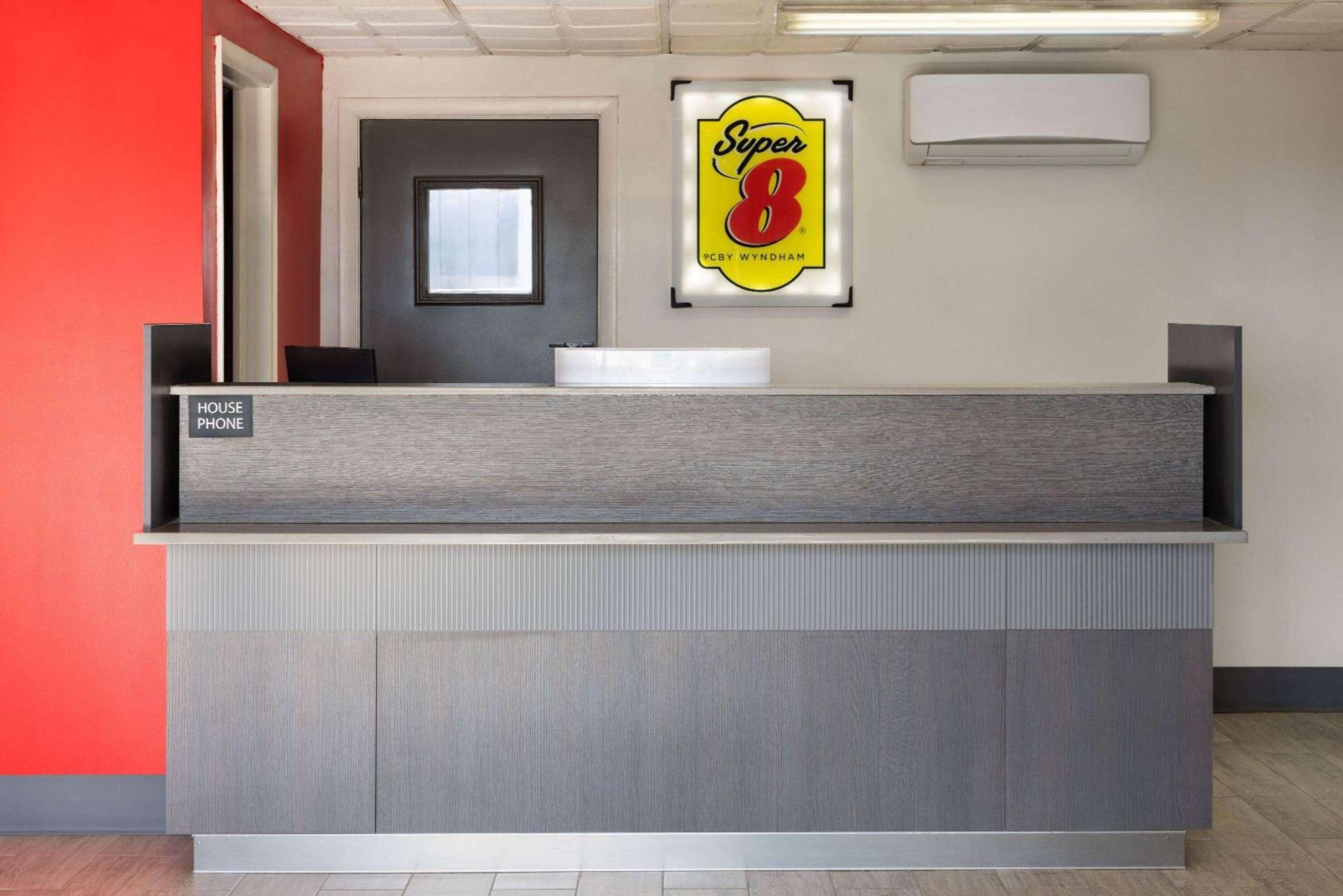Super 8 By Wyndham Hazleton Exterior foto